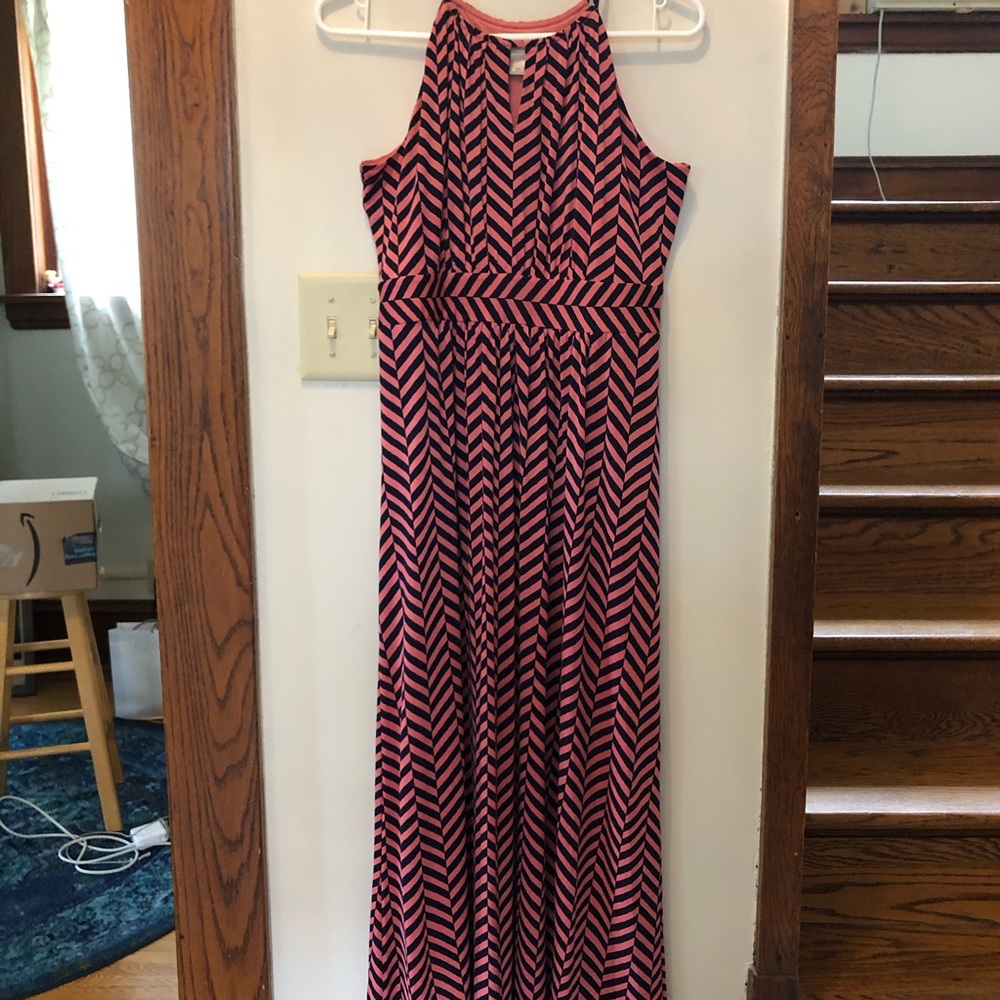 Beautiful Loft chevron maxi dress
